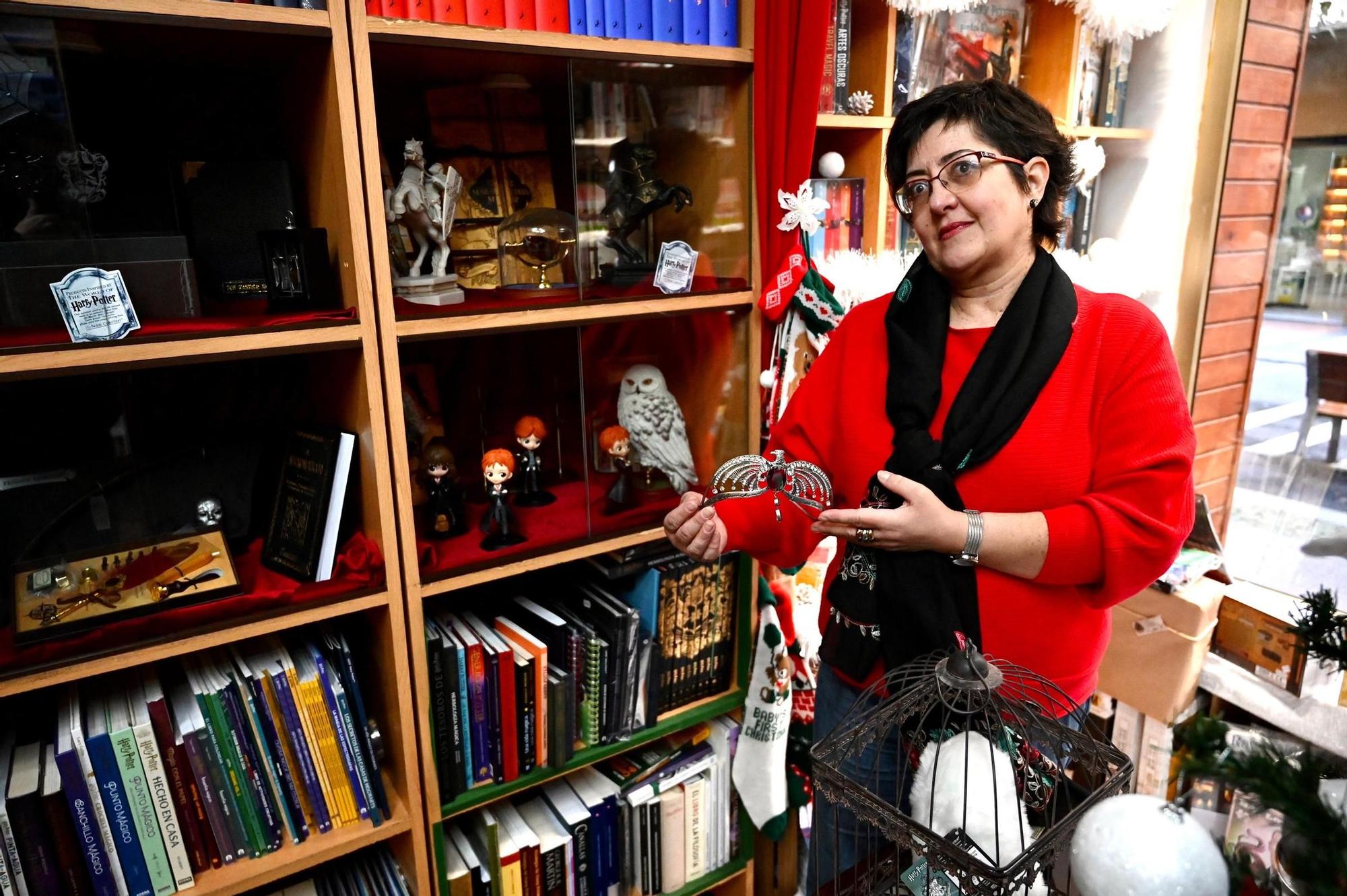 Conchi Barreiro, en la librería De Papeis