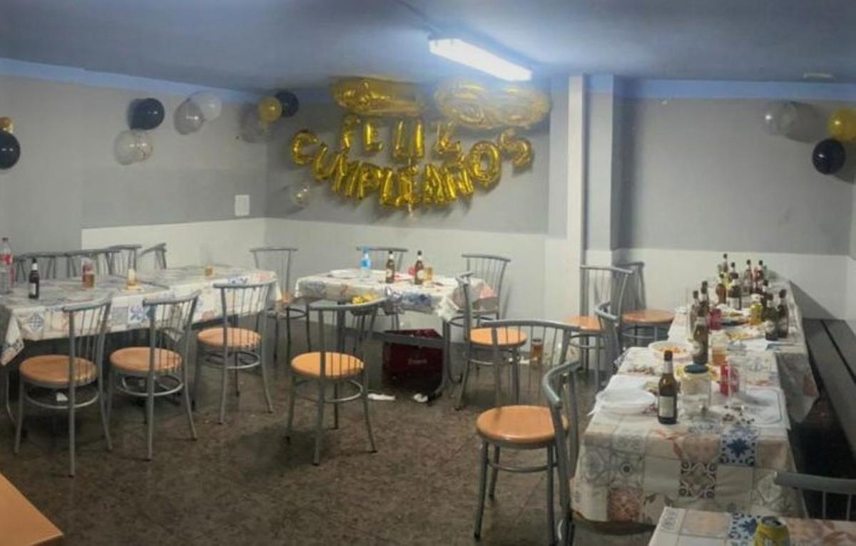 La Guàrdia Urbana de Badalona desmantella una festa il·legal en un bar amb 40 persones