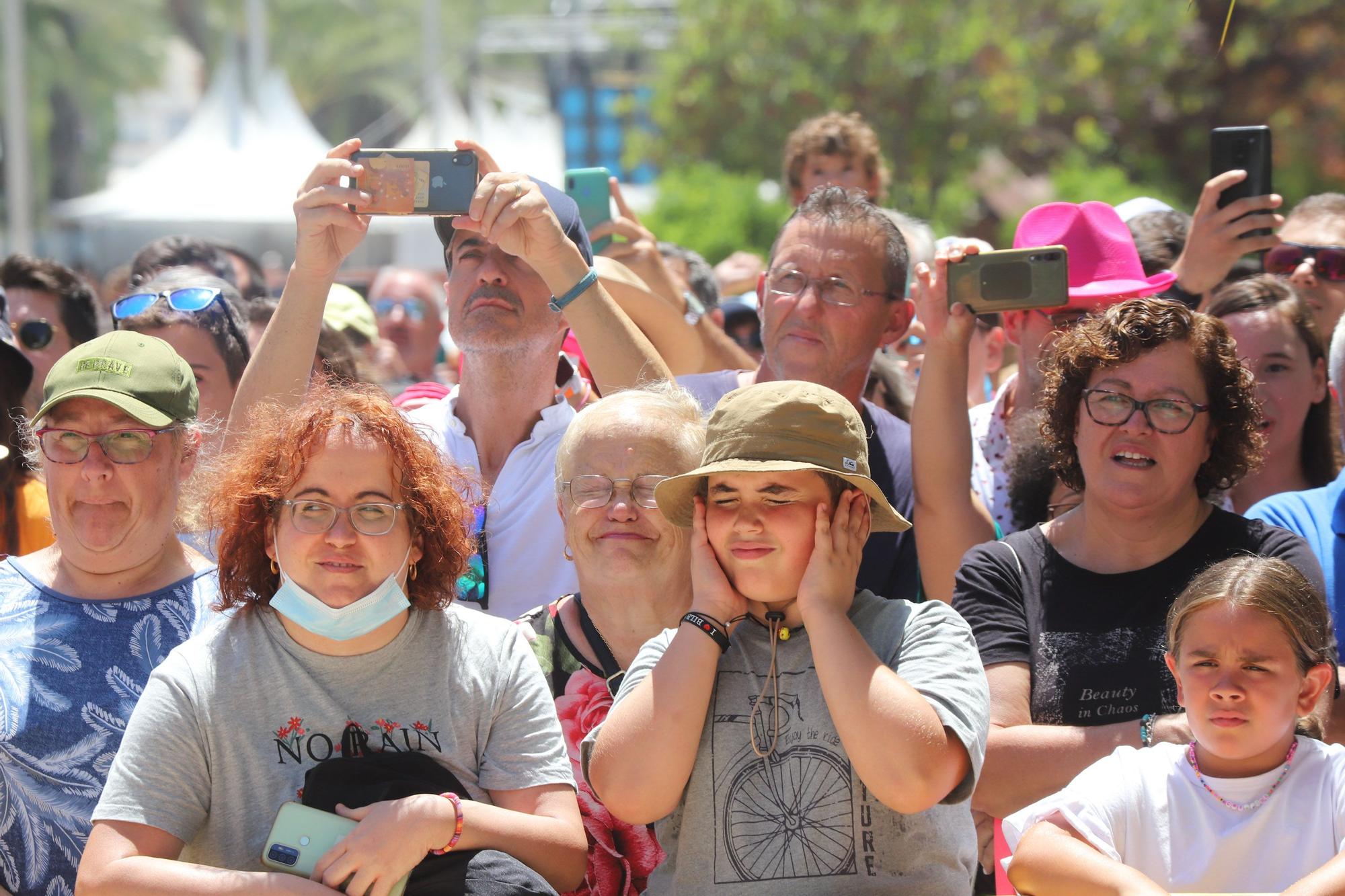 Mascletà de transición en Elche