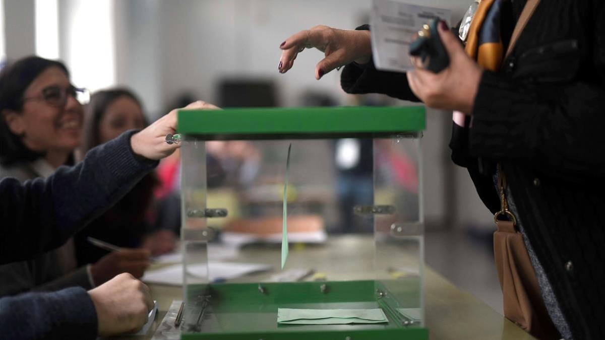 Los andaluces han votado este 2 de diciembre en una jornada que puede ser clave tambén en política nacional