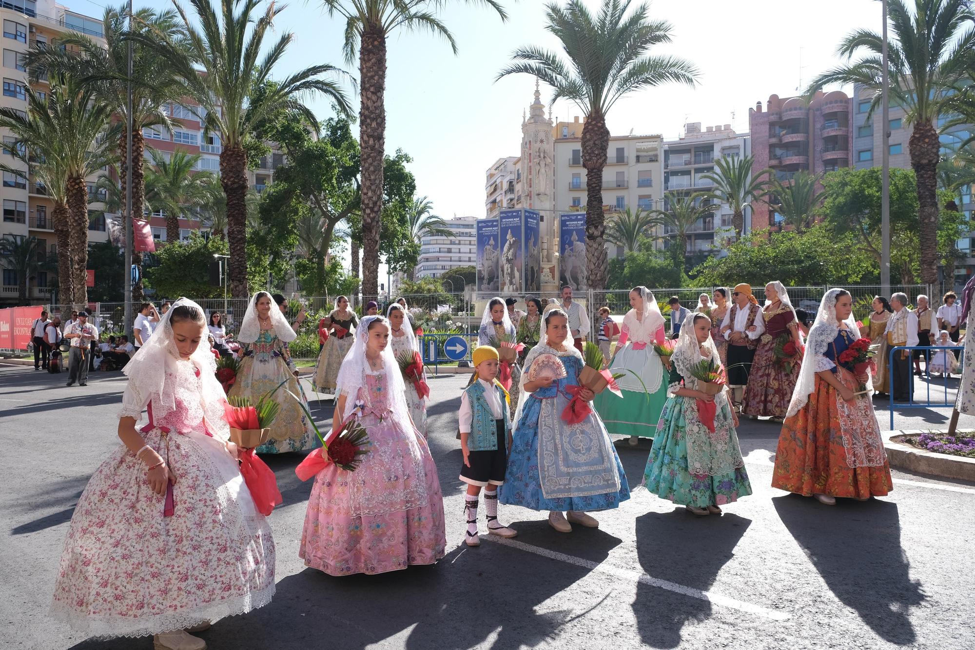 Emotiva ofrenda floral a la Patrona