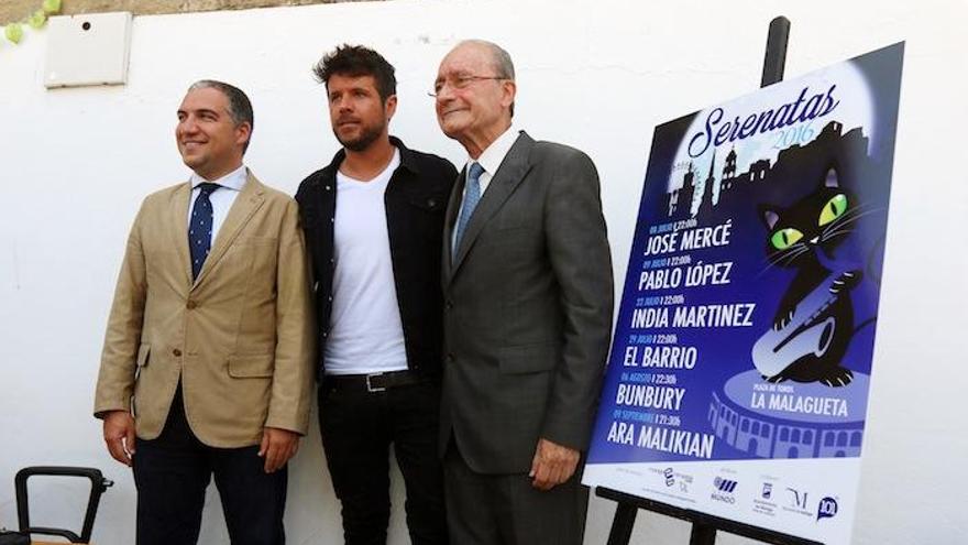 Elías Bendodo,Pablo López y Francisco de la Torre, en la presentación de Las Serenatas.