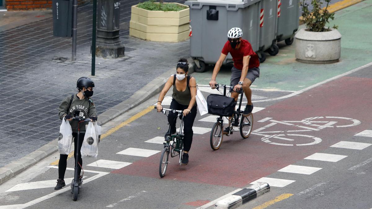 La circulación en carriles bici y en calzada debe estar acompañado de normas y recomendaciones
