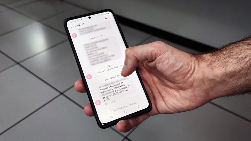 Sanitat volverá a citar a quien no pueda acudir a su cita para la tercera dosis de la vacuna