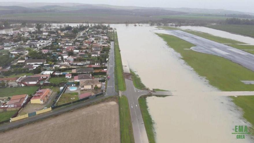 El aeropuerto de Córdoba estará cerrado hasta el miércoles sin que puedan llegar los vuelos programados