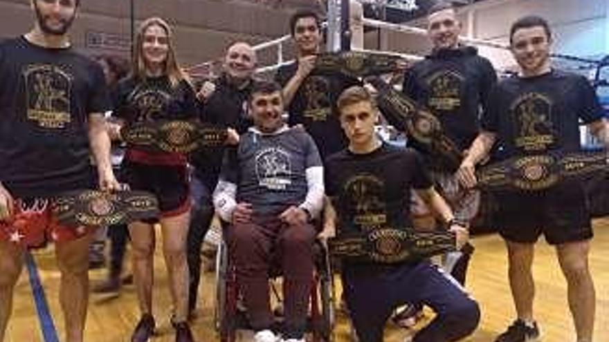 El equipo del Gimnasio Simón.