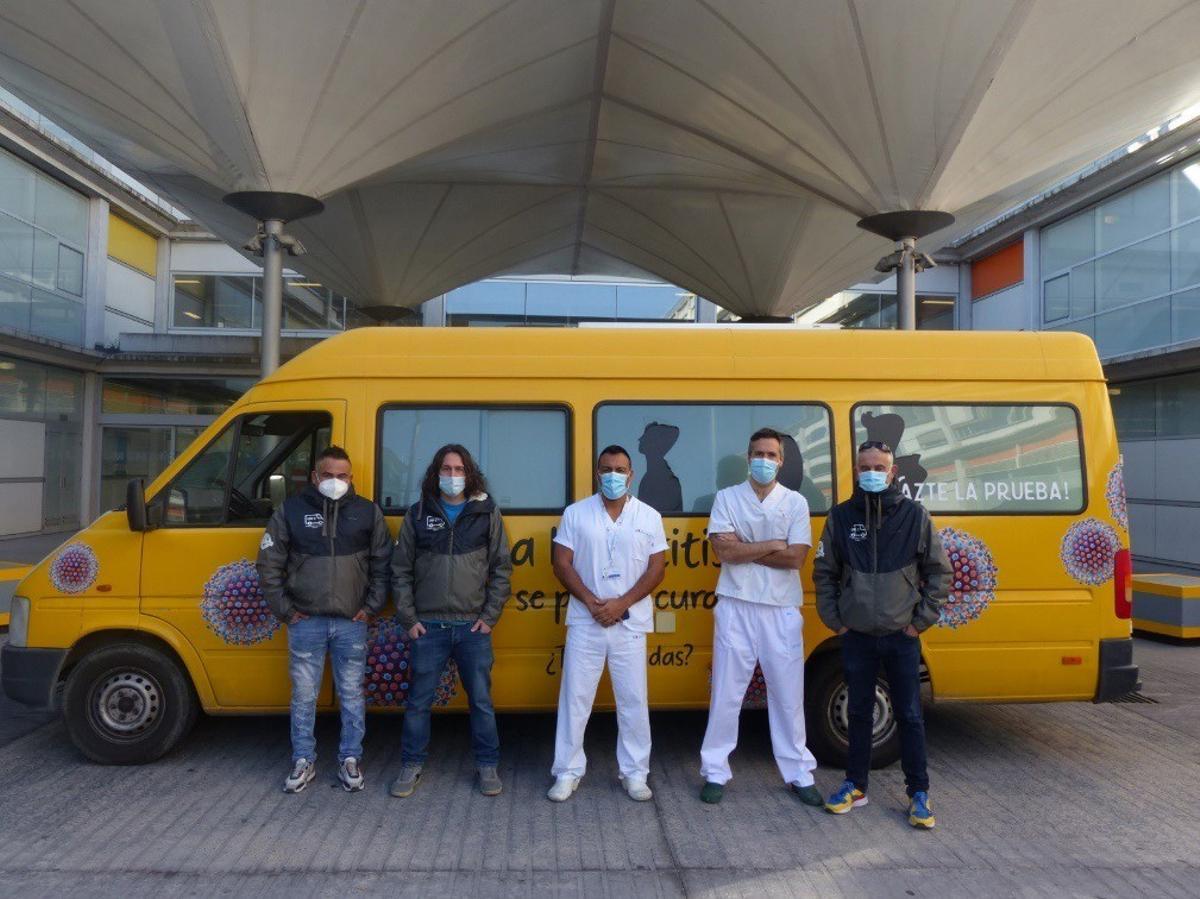 Un equipo de la unidad móvil.