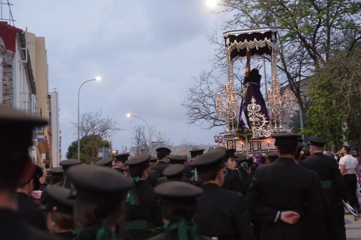 Procesión de Jesús Nazareno de la Llaga en el Hombro, en imágenes