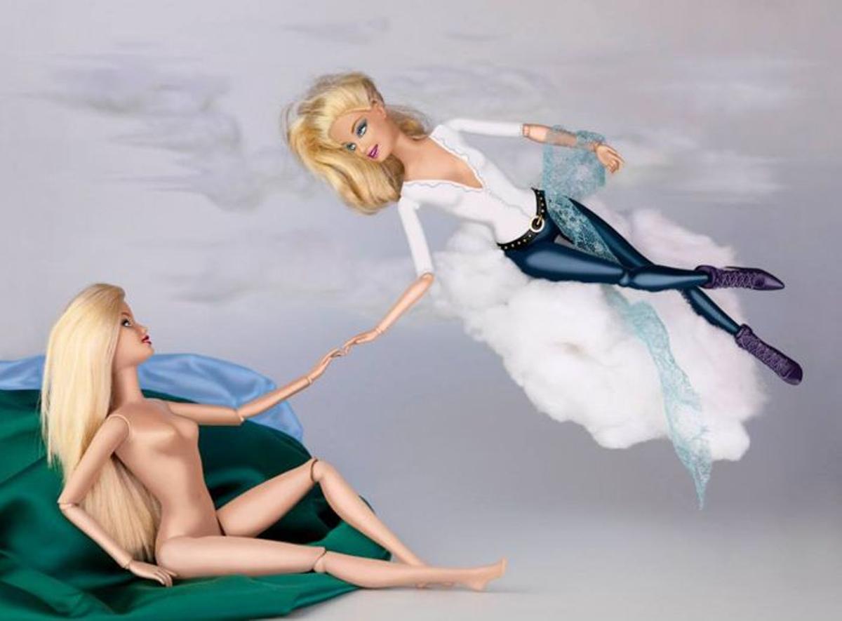 Barbie en 'La creación de Adán'
