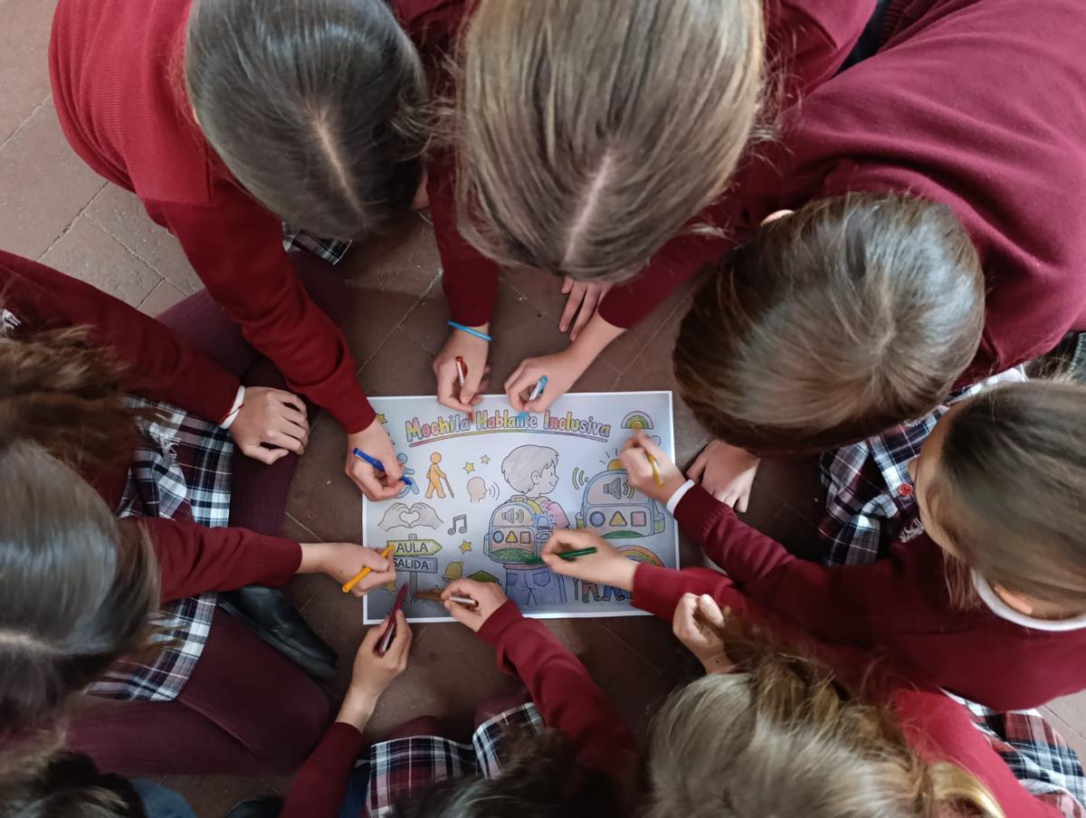 El colegio Reales Escuelas La Inmaculada, de la Fundación Santos Mártires, ha sido premiado por la ONCE.