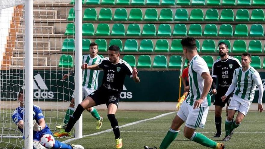 «Leandro merece jugar en Segunda», dice Ania, el técnico del Villanovense