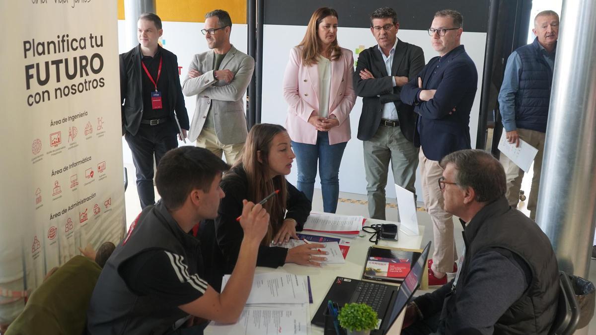 Un reciente foro de empleo en Ontinyent.