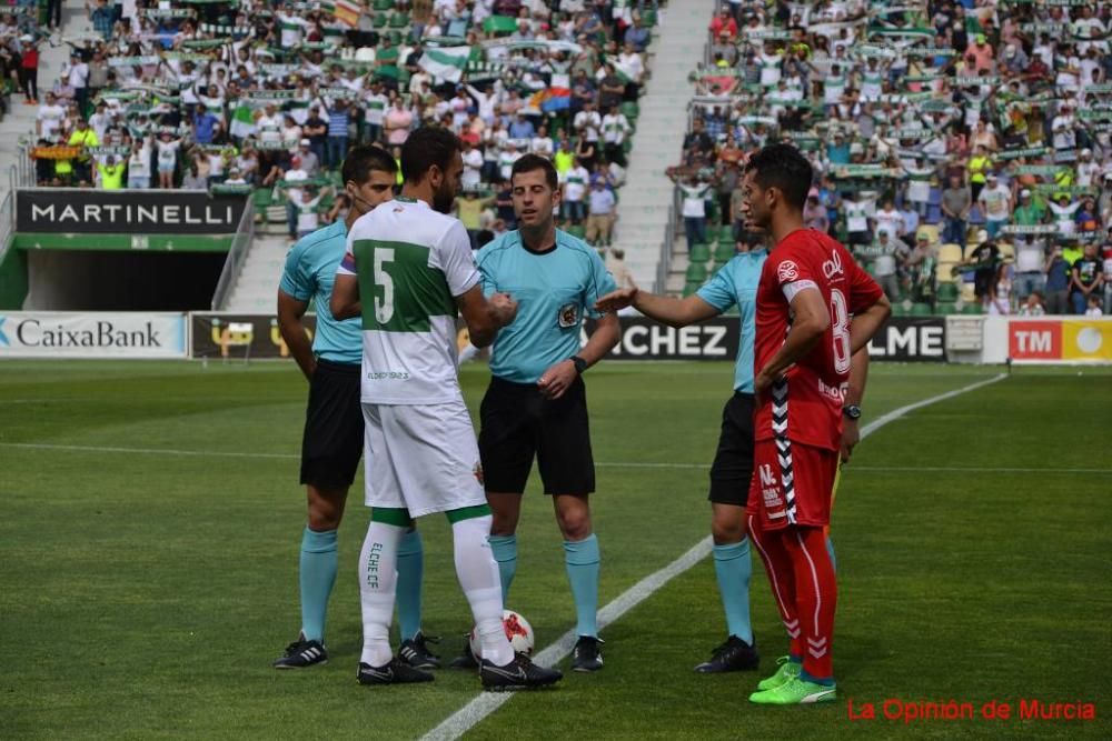 El Murcia dice adiós al ascenso