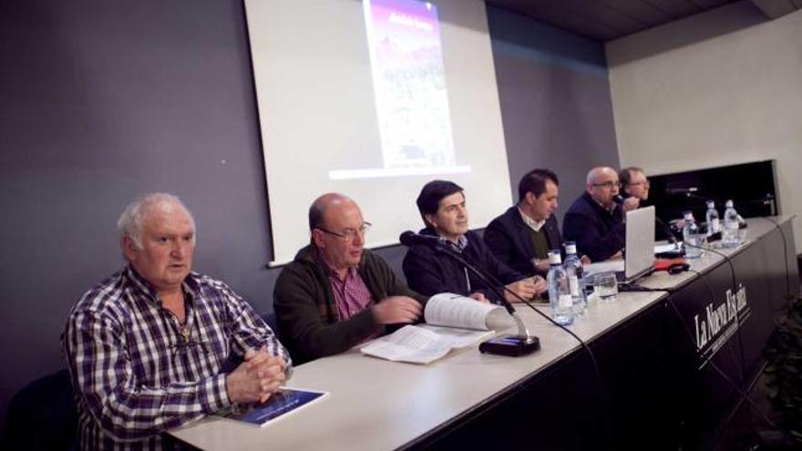 Fernando Albala, Víctor Canal, Santos Nicolás Aparicio, David Moreno, Santos Fernández y Ánxel Álvarez.