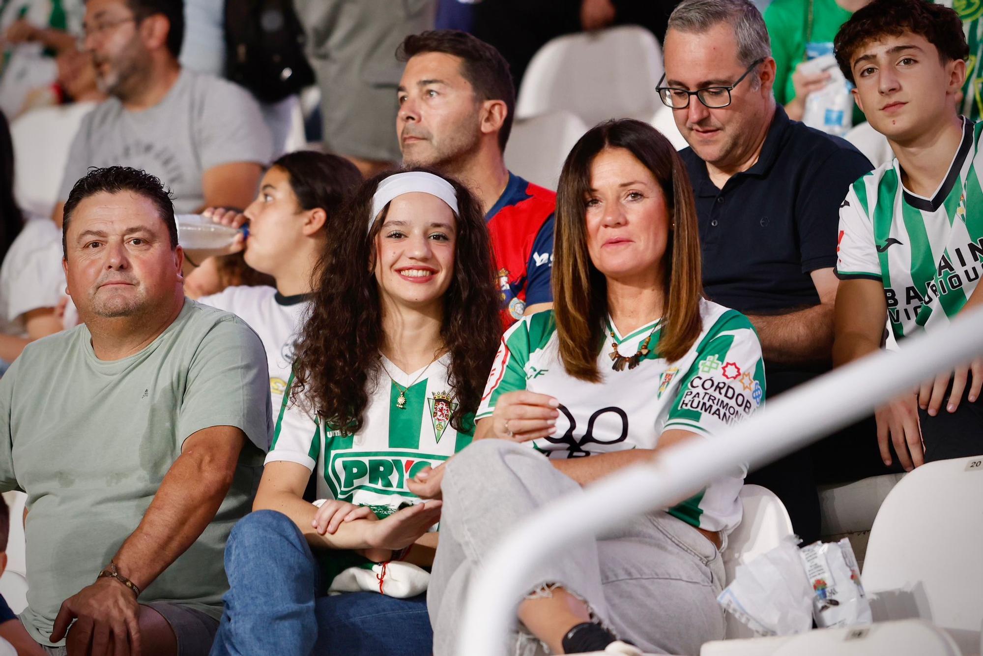 Córdoba CF-Cultural Leonesa | Las imágenes de la afición en El Arcángel