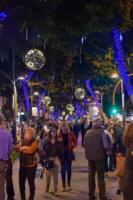 Encendido navideño en Mesa y López