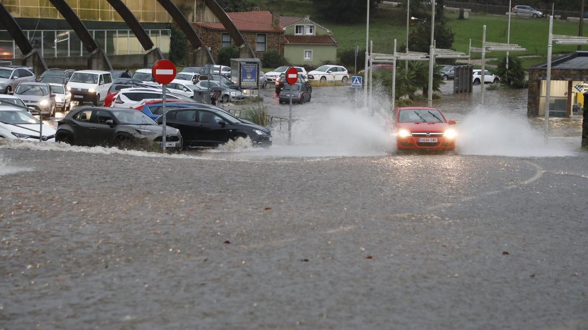 Inundación que se produjo este miércoles en la zona de Fontes de Sar, de las más afectadas