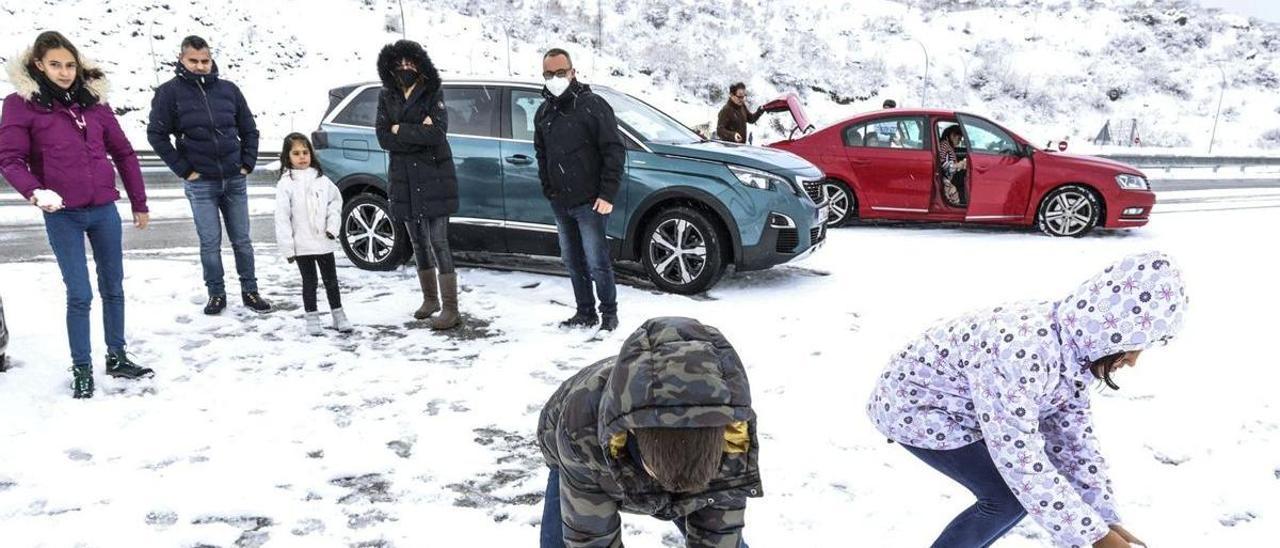 El tiempo en Asturias: Frío en el inicio de un puente festivo para el que  se espera lluvia y poca nieve