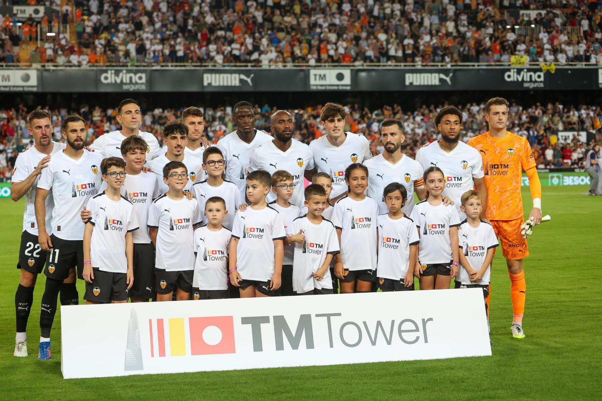 El Valencia CF - Athletic Club de Mestalla, en imágenes