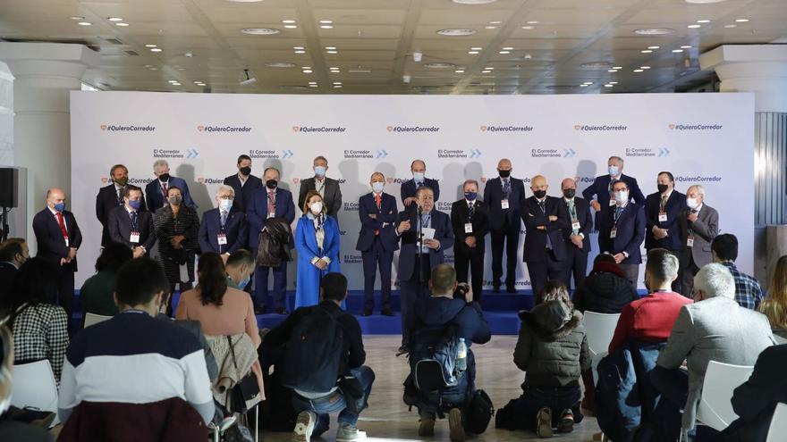 Empresarios y políticos, unidos para impulsar el Corredor Mediterráneo