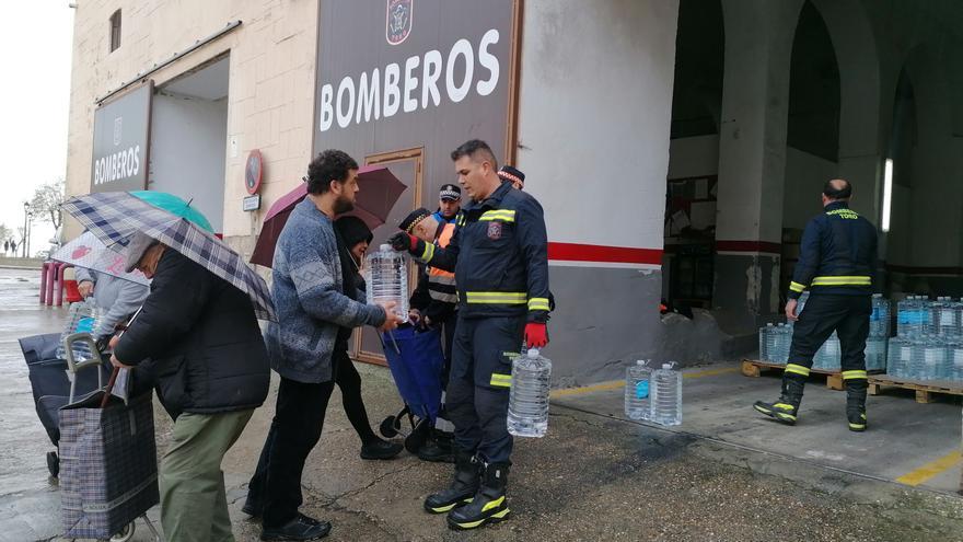 Toro necesita una “transfusión” de agua con urgencia