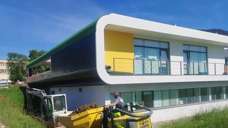 El Ayuntamiento de Salas acondiciona la planta baja de la Escuela Infantil para dotar de locales a las asociaciones del concejo