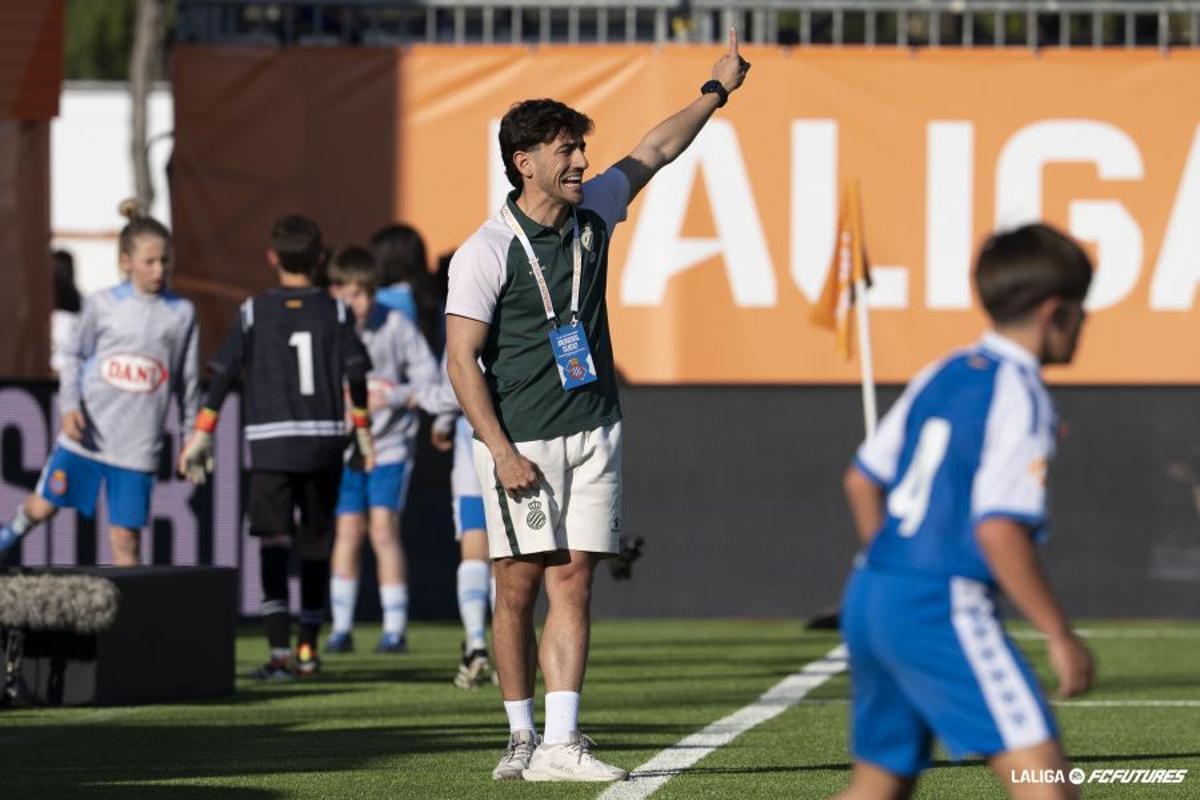 Sergi Cabré, entrenador del Espanyol, durante el torneo de LaLiga Futures.