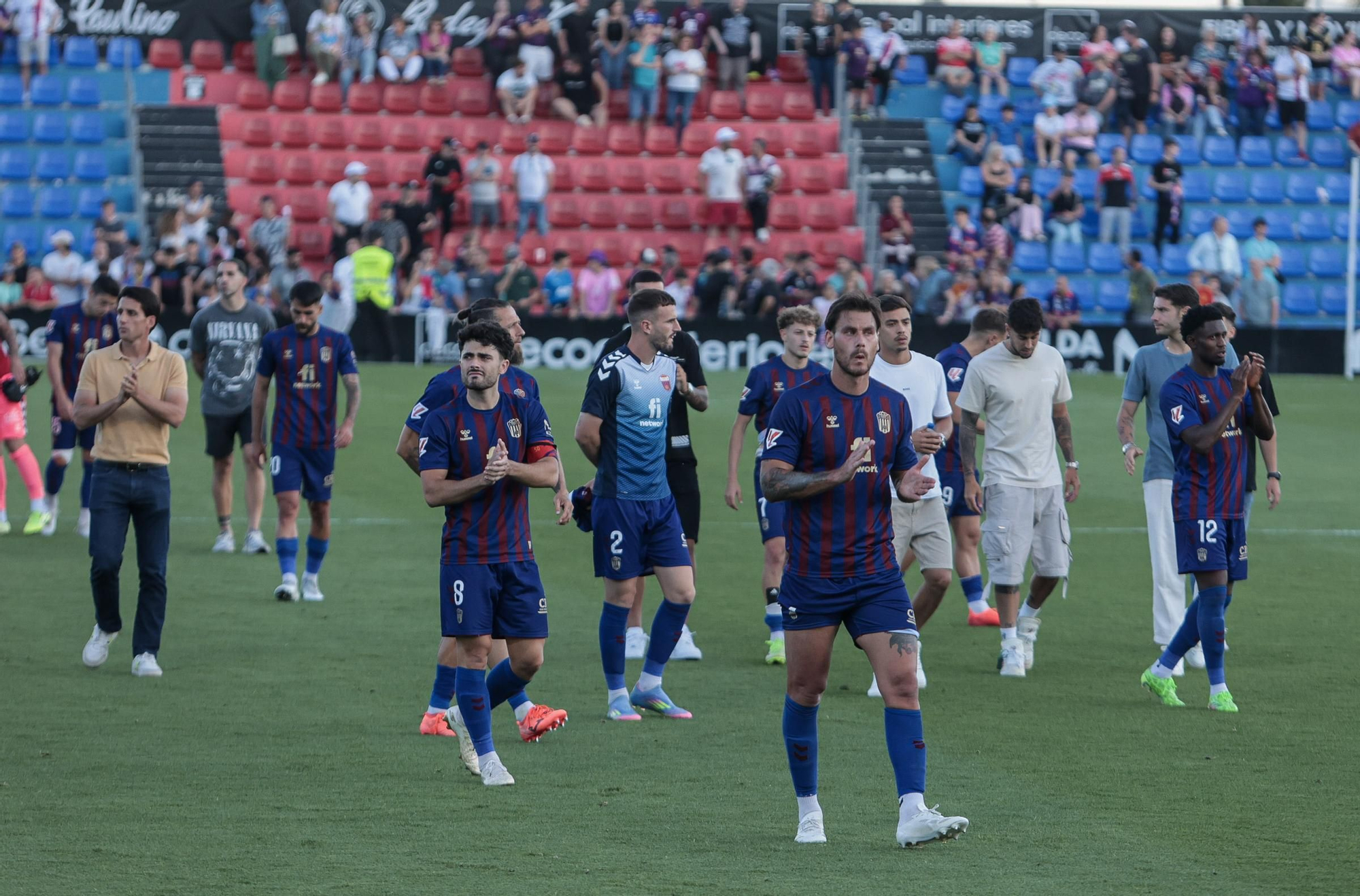 El Eldense desciende a Primera Federación tras el empate contra el Racing