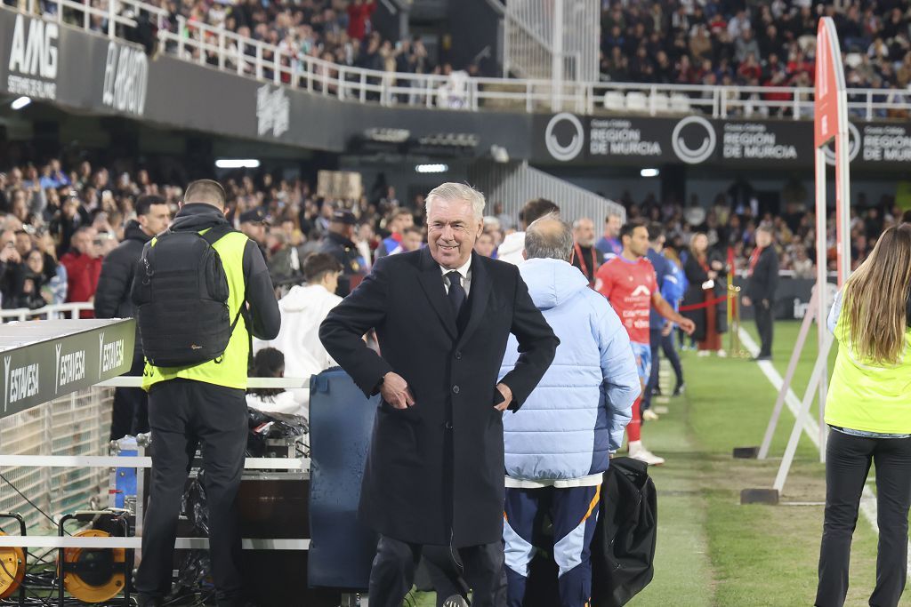 Todas las imágenes del histórico partido entre la Deportiva Minera y el Real Madrid