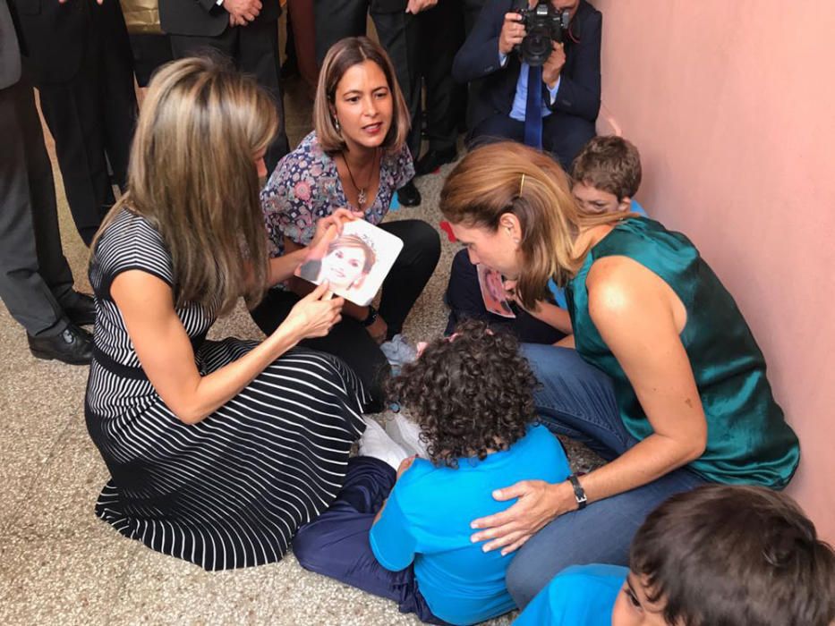 La Reina Letizia visita el colegio de San Matías