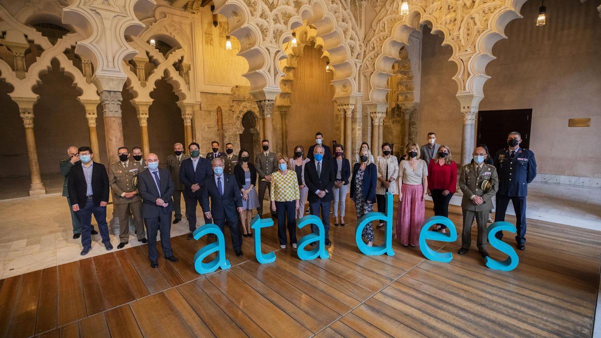 Acto de entrega de los premios XII de Atades, ayer en el Palacio de la Aljafería