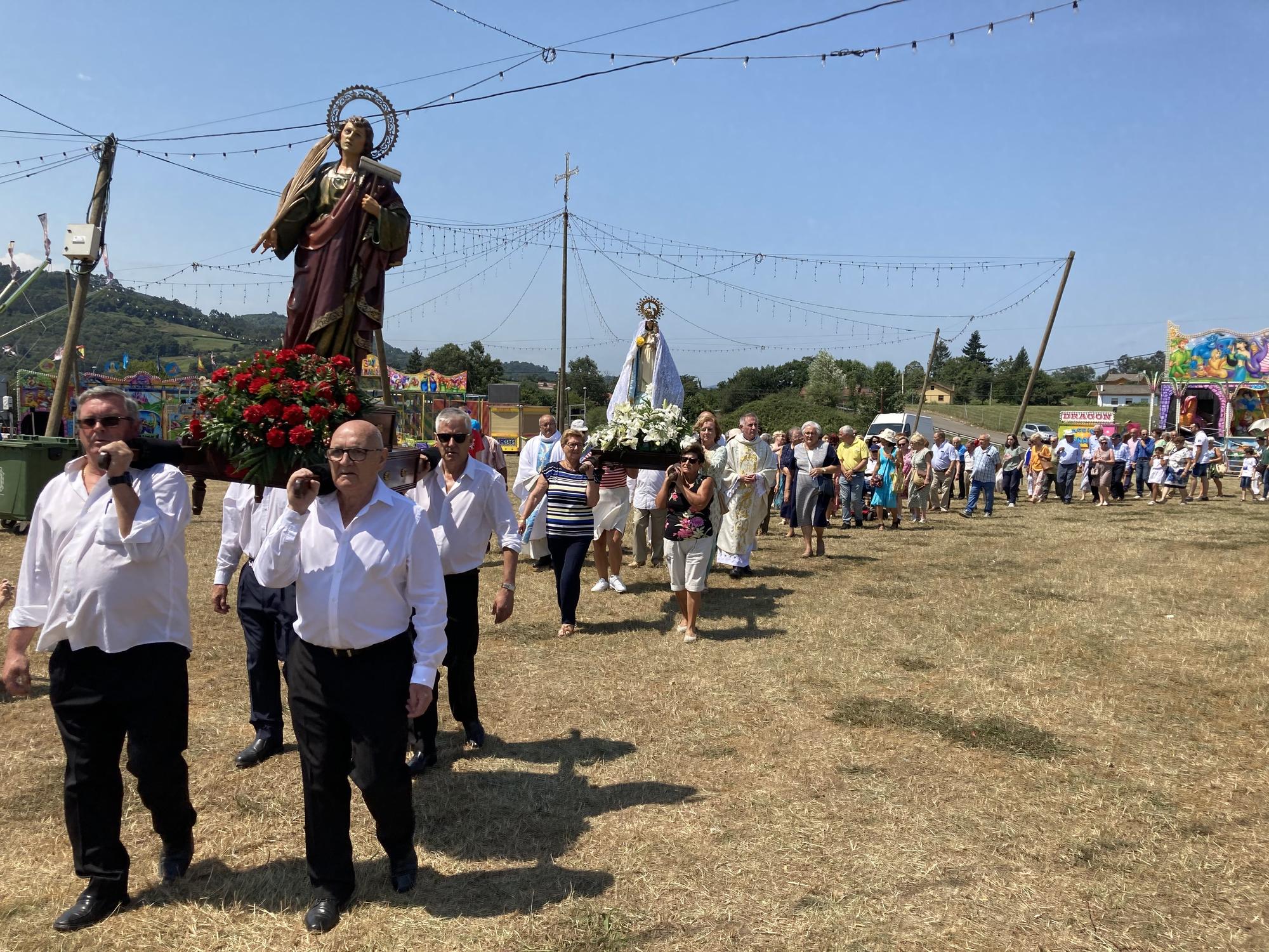 El Carbayu celebra su misa y su tradicional procesión que concluye con sorpresa: se presenta el nuevo himno en honor de Nuestra Señora del Buen Suceso