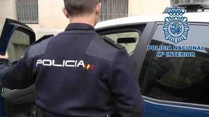 Detenido por robar prendas por valor de 550 euros en una tienda del centro