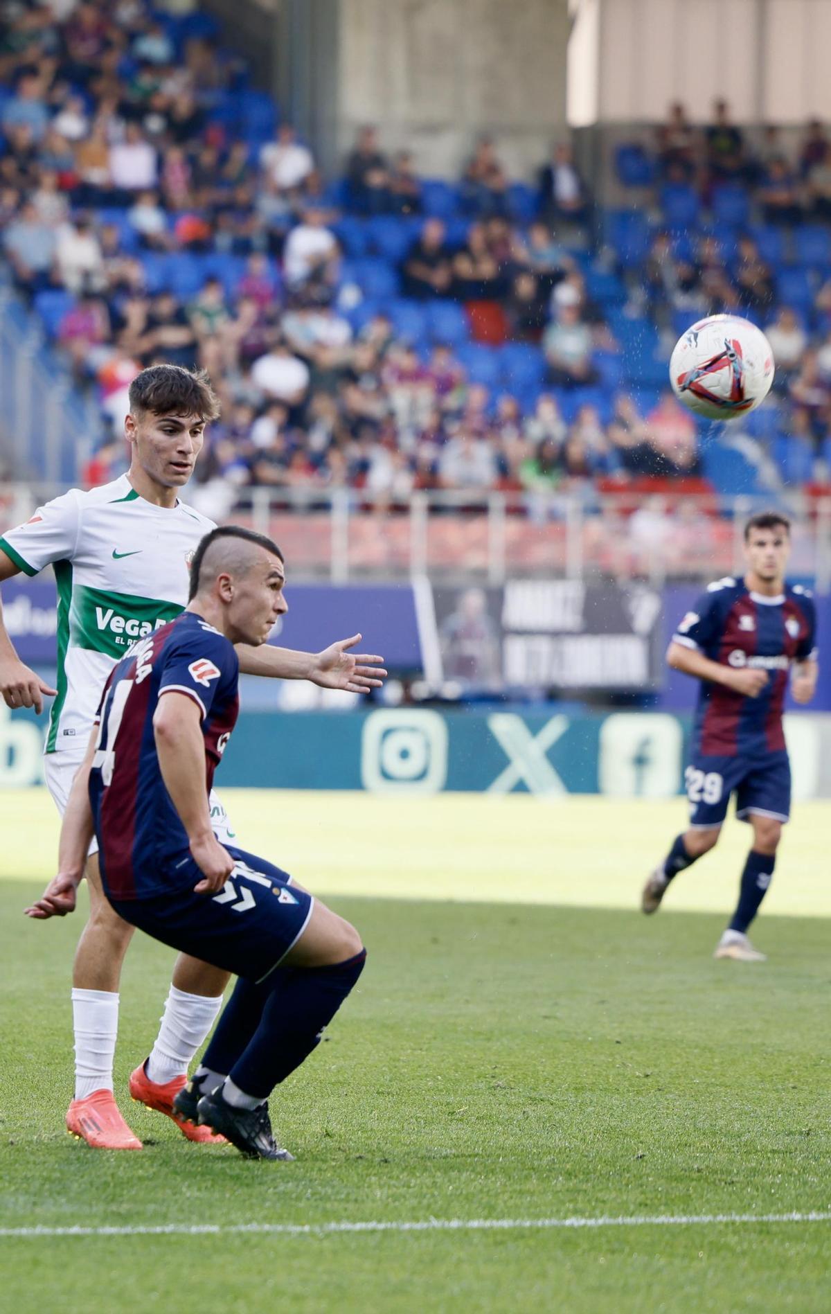 Eibar-Elche: Una sonrisa en mitad del sufrimiento