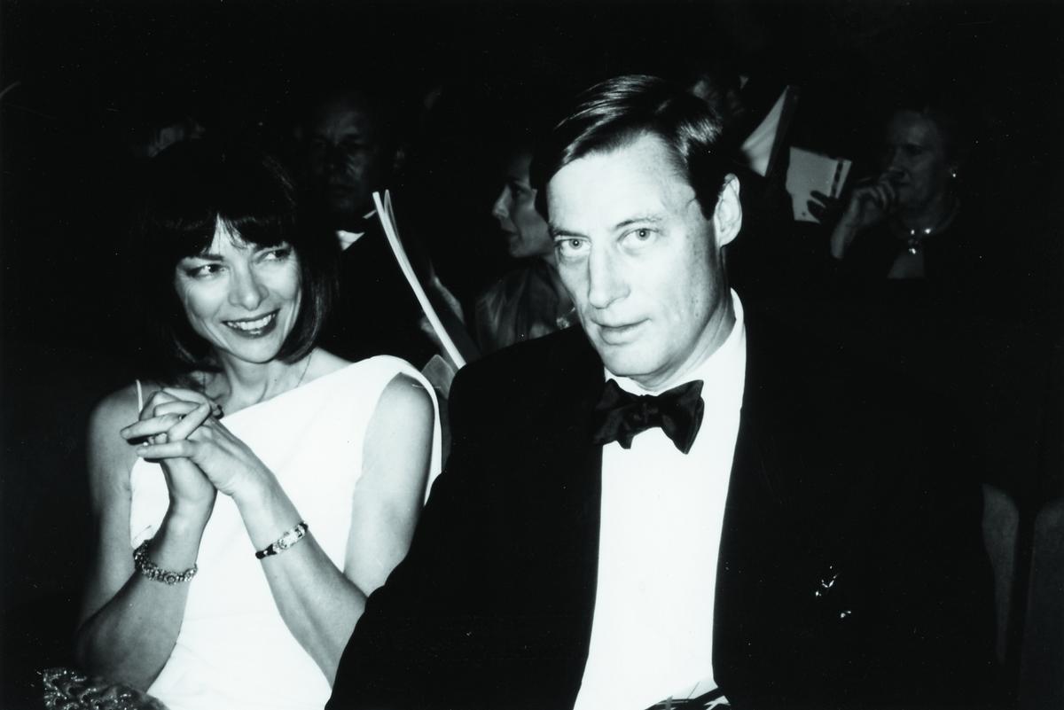 Anna y su novio Shelby Bryan en los premios CFDA [Council of Fashion Designers of America], en Nueva York, en junio de 2000.