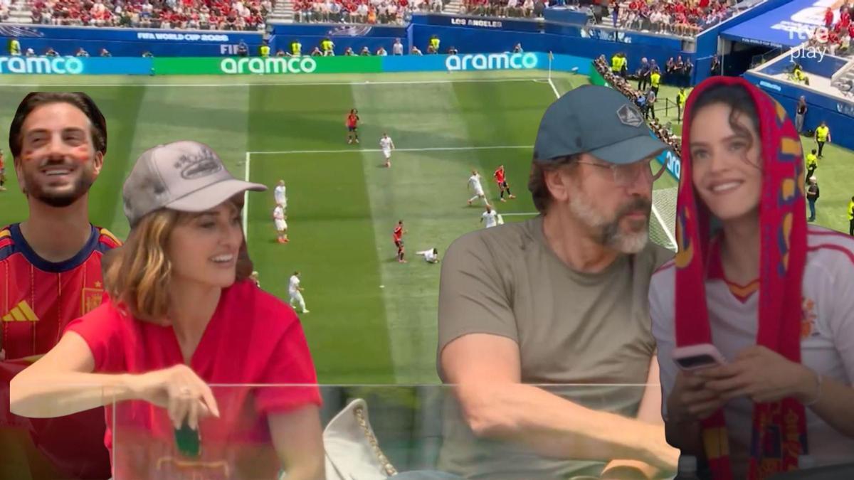Borja González, Penélope Cruz, Javier Bardem y Rosalía, en el España Austria