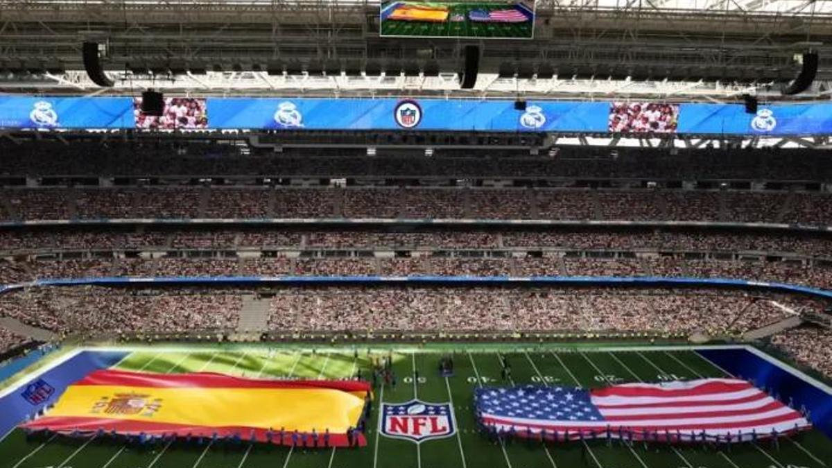 Simulación del Bernabéu preparado para el partido de la NFL con los Dolphins como locales