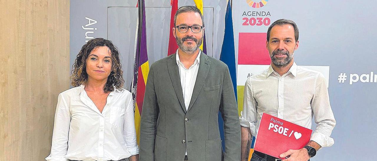 Los socialistas Rosario Sánchez, José Hila y Francesc Ducrós.