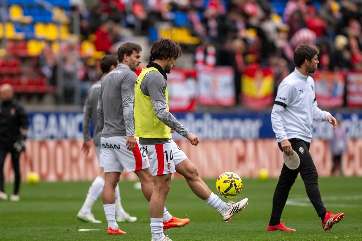En imágenes: las fotos del partido entre el Andorra y el Sporting de Gijón