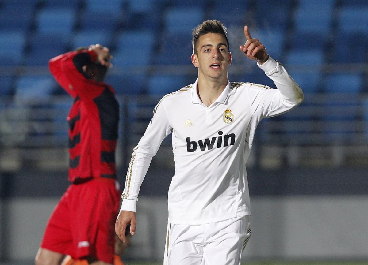 Joselu celebra un gol con el Real Madrid Castilla.