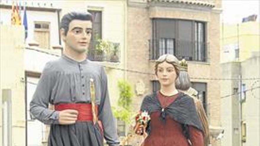 Vila-real ampliará los ‘gegants’ y los promocionará en los colegios