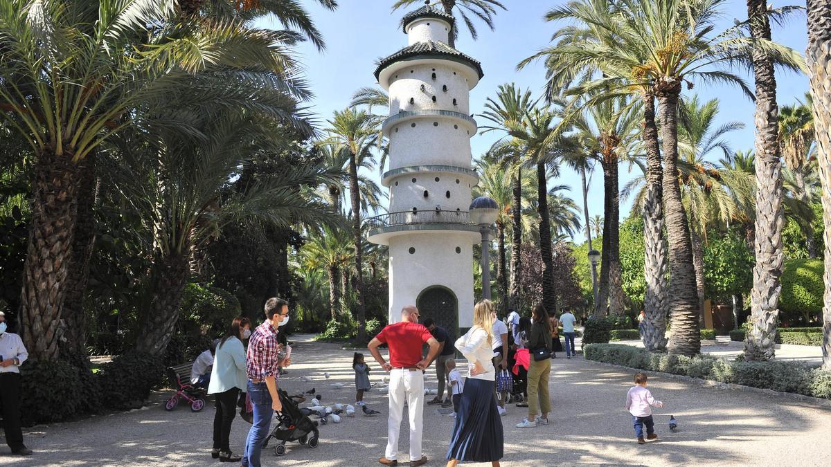 Palomar del Parque Municipal de Elche donde tradicionalmente se juntan muchas familias