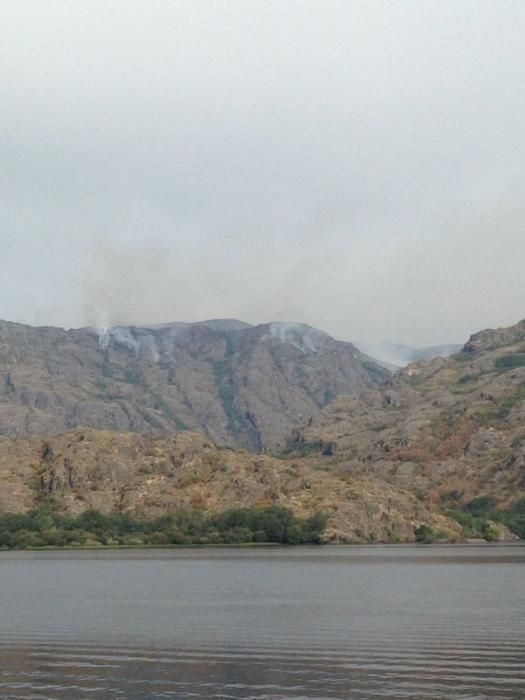 Incendio en el cañón del Tera