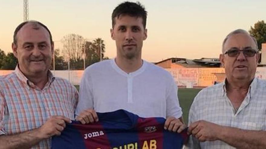 Saúl ha renovado por el Almoradí