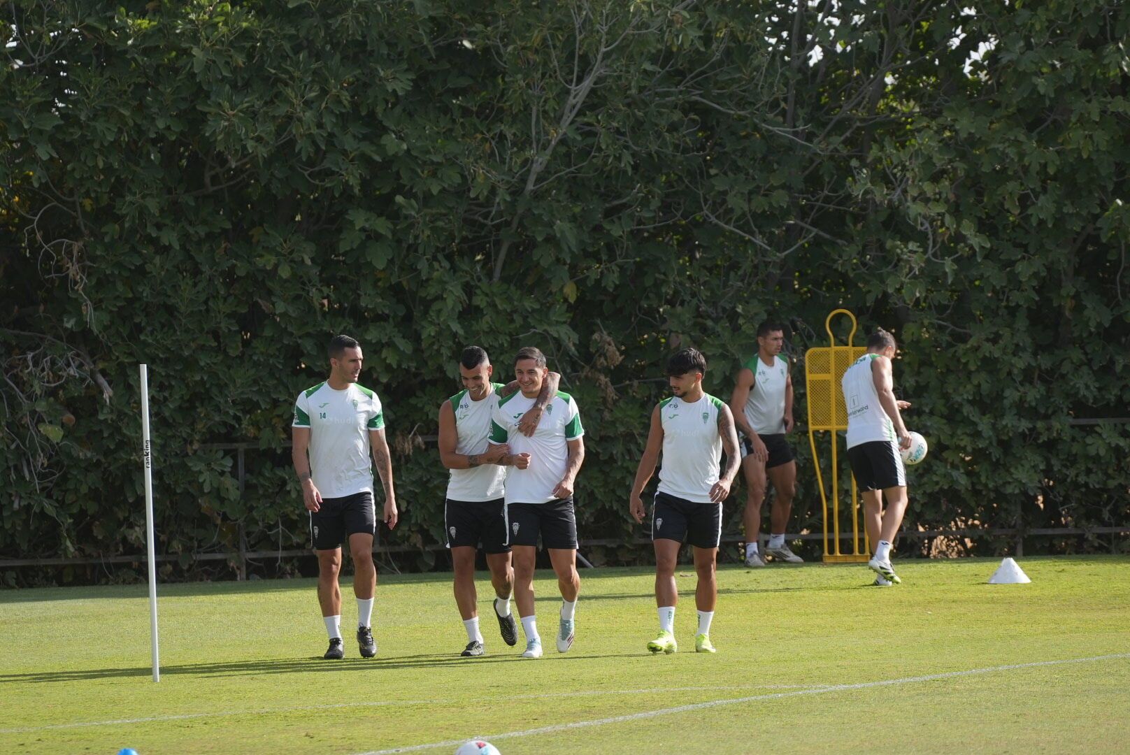 El primer entrenamiento del Córdoba CF en su séptima semana de Liga, en imágenes 