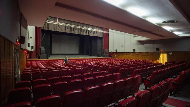 El patio de butacas del Teatro Circo de Cartagena. | IVÁN URQUÍZAR
