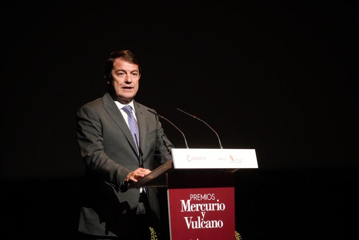 El presidente, Alfonso Fernández Mañueco, durante su discurso