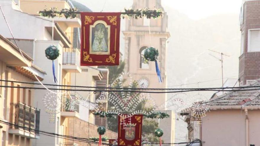 Elda tiene todo preparado para dar inicio esta misma noche a sus Fiestas Mayores.