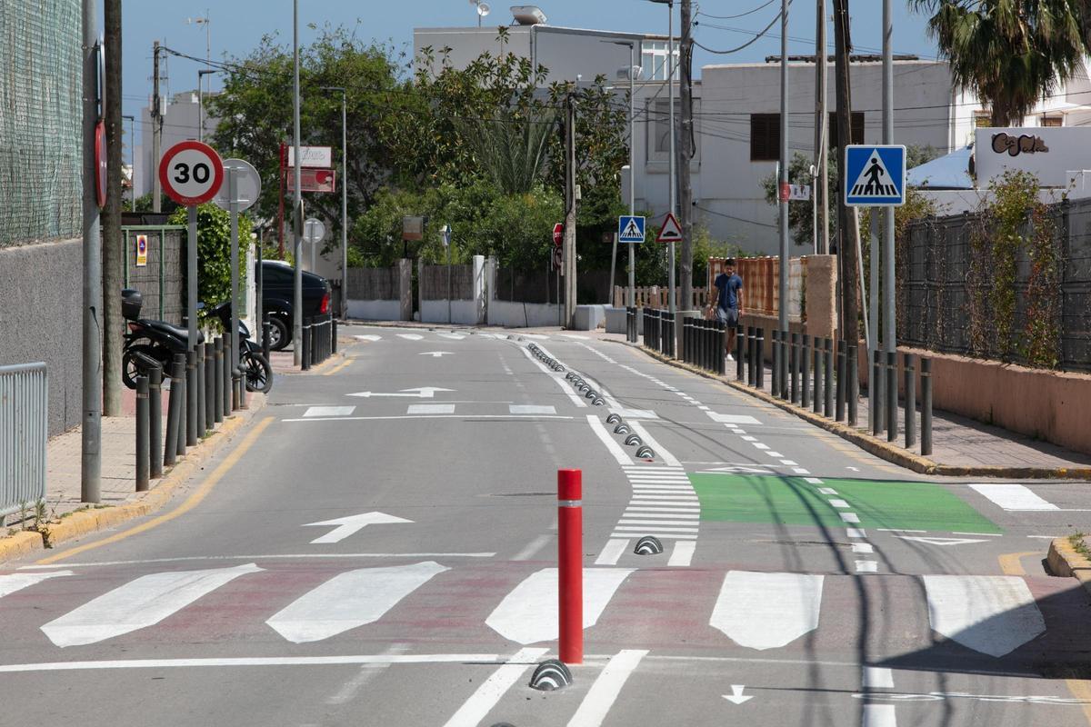 El carril bici de la calle Vicent Serra, en Sant Jordi.