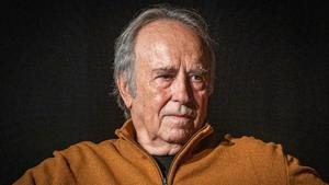 Serrat carga contra el edadismo